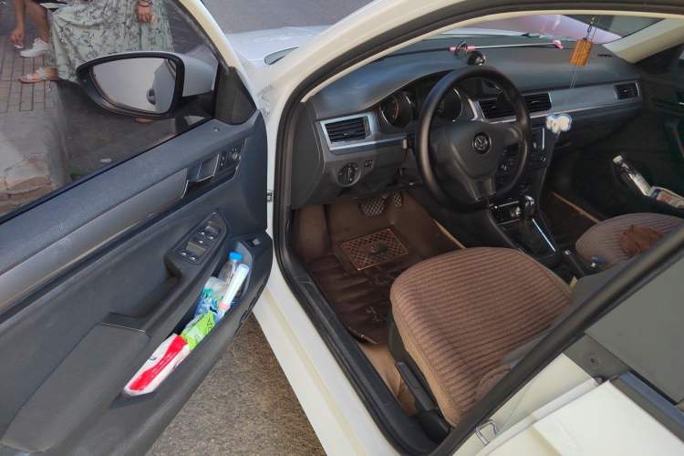 Used Volkswagen Bora 2018 1.5L Automatic Fashion Model Driver Seat