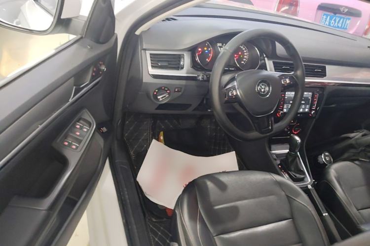 Used Volkswagen Bora 2018 1.5L Automatic Comfort Model Driver Seat