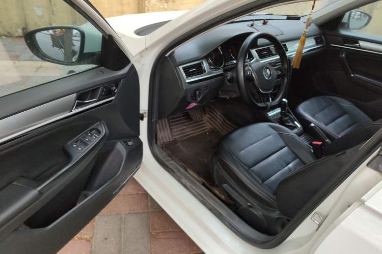 Used Volkswagen Bora 2018 1.5L Automatic Comfort Model Driver Seat