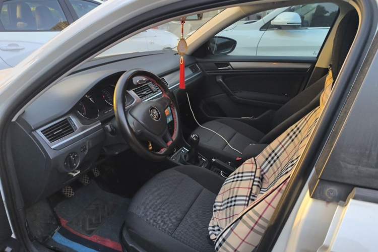 Used Volkswagen Bora 2018 1.5L Manual Fashion Model Driver Seat
