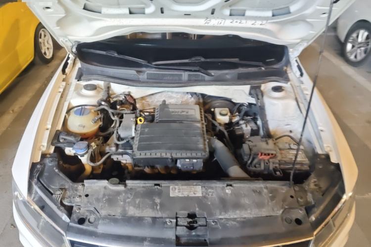Used Volkswagen Bora 2018 1.5L Manual Fashion Model Engine Bay