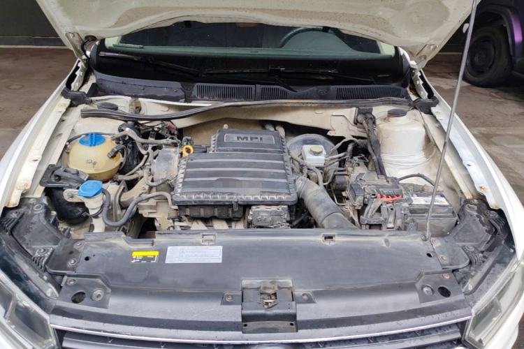 Used Volkswagen Bora 2018 1.5L Manual Fashion Model Engine Bay