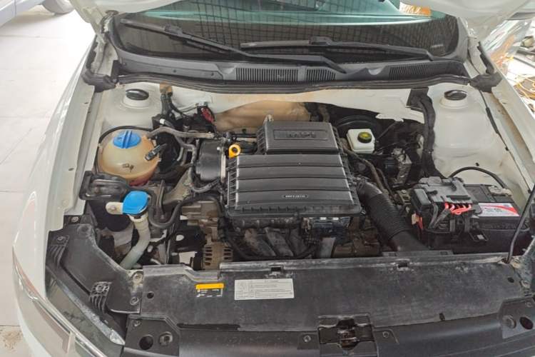 Used Volkswagen Bora 2018 1.5L Automatic Fashion Model Engine Bay