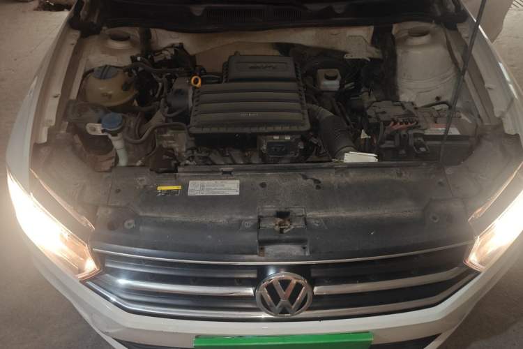 Used Volkswagen Bora 2018 1.5L Automatic Fashion Model Engine Bay