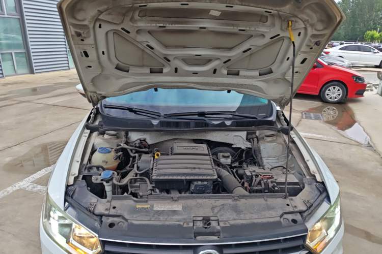 Used Volkswagen Bora 2018 1.5L Automatic Fashion Model Engine Bay