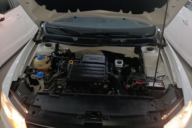 Used Volkswagen Bora 2018 1.5L Automatic Fashion Model Engine Bay