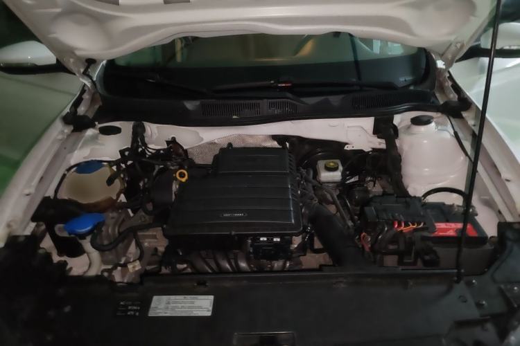 Used Volkswagen Bora 2018 1.5L Automatic Fashion Model Engine Bay