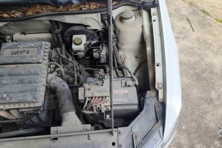 Used Volkswagen Bora 2018 1.5L Manual Fashion Model Engine Bay Left