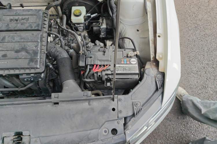 Used Volkswagen Bora 2018 1.5L Automatic Comfort Model Engine Bay Left
