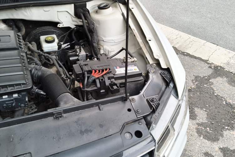 Used Volkswagen Bora 2018 1.5L Automatic Comfort Model Engine Bay Left