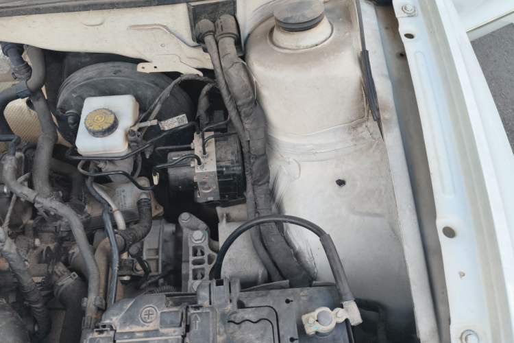 Used Volkswagen Bora 2018 1.5L Automatic Comfort Model Engine Bay Left