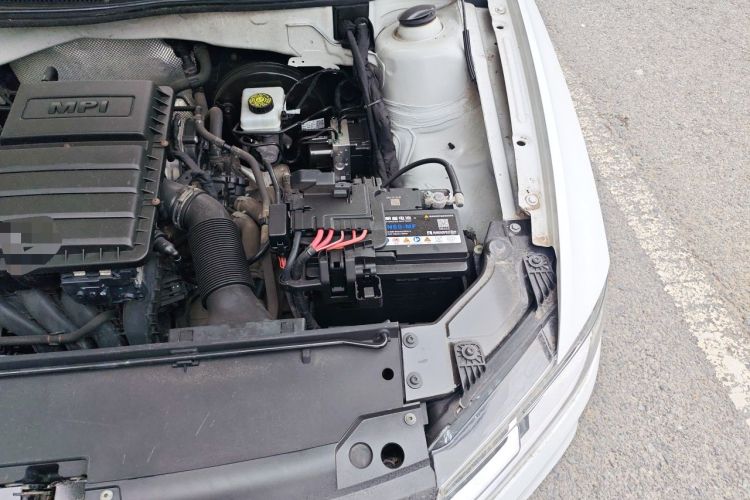 Used Volkswagen Bora 2018 1.5L Automatic Fashion Model Engine Bay Left