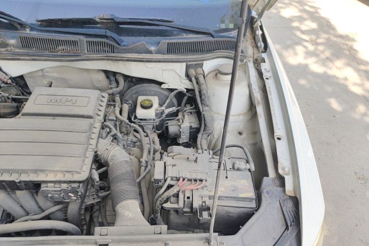 Used Volkswagen Bora 2018 1.5L Automatic Comfort Model Engine Bay Left