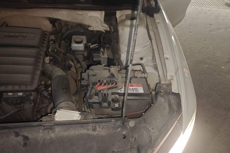 Used Volkswagen Bora 2018 1.5L Automatic Fashion Model Engine Bay Left