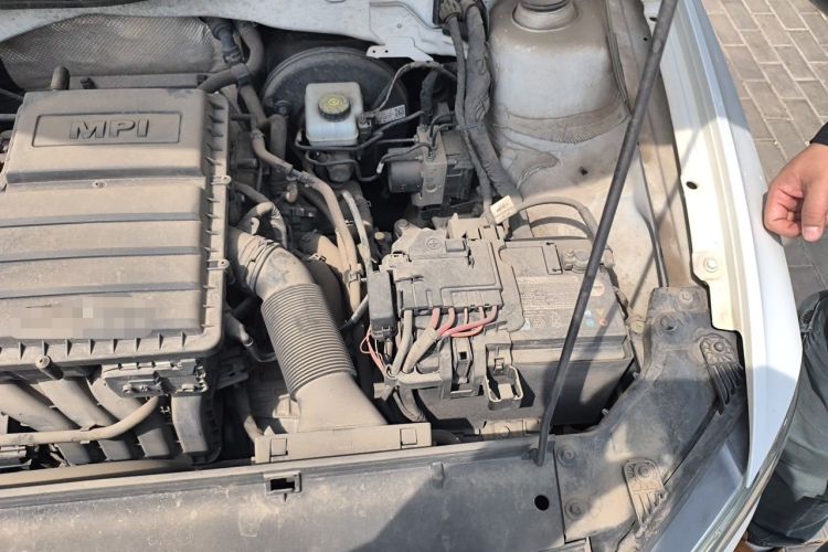 Used Volkswagen Bora 2018 1.5L Automatic Fashion Model Engine Bay Left