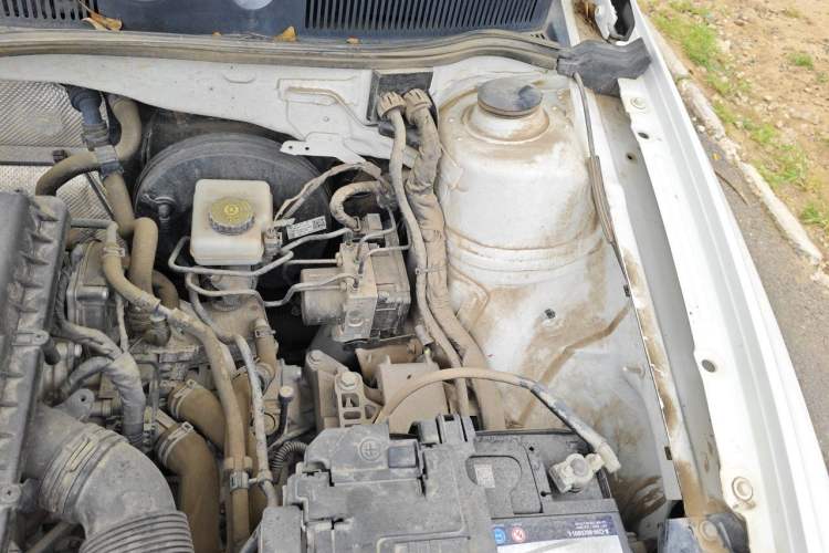 Used Volkswagen Bora 2018 1.5L Automatic Fashion Model Engine Bay Left