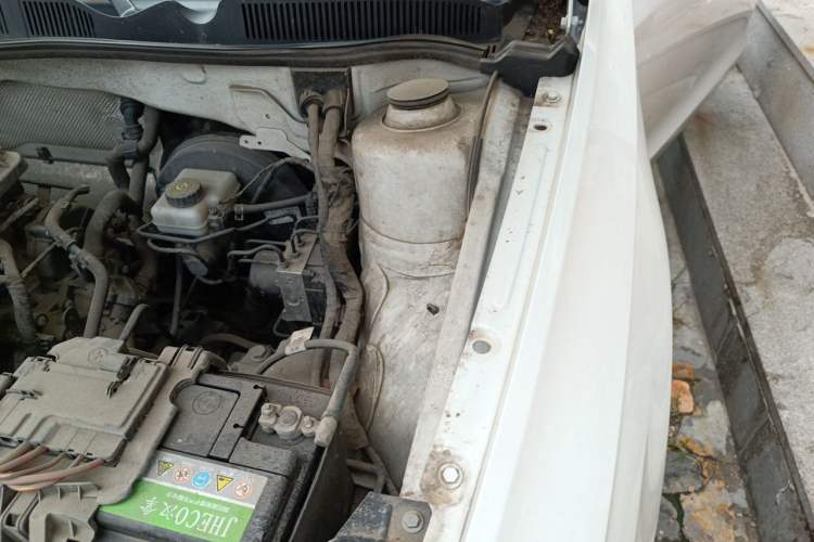 Used Volkswagen Bora 2018 1.5L Manual Fashion Model Engine Bay Left