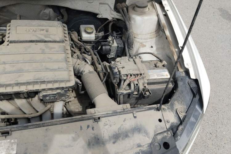 Used Volkswagen Bora 2018 1.5L Automatic Fashion Model Engine Bay Left