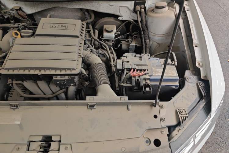 Used Volkswagen Bora 2018 1.5L Automatic Fashion Model Engine Bay Left