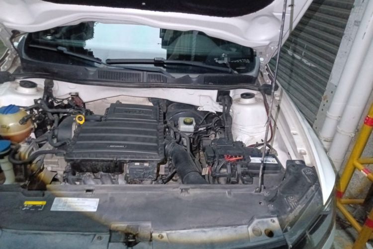 Used Volkswagen Bora 2018 1.5L Manual Comfort Model Engine Bay Left