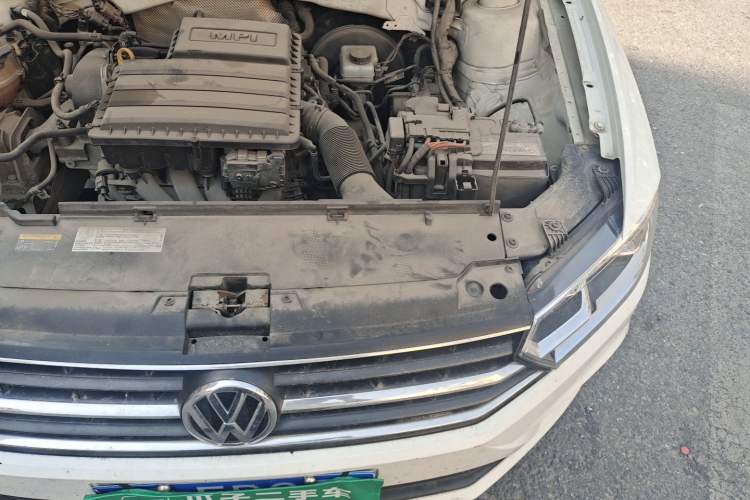 Used Volkswagen Bora 2018 1.5L Automatic Fashion Model Engine Bay Left