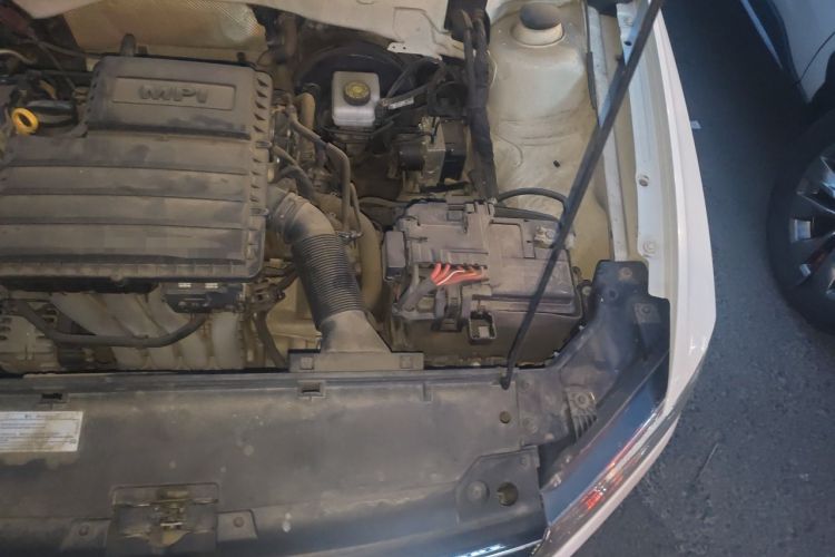 Used Volkswagen Bora 2018 1.5L Manual Comfort Model Engine Bay Left