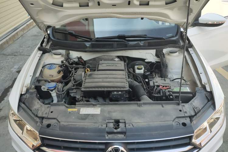 Used Volkswagen Bora 2018 1.5L Automatic Fashion Model Engine Bay