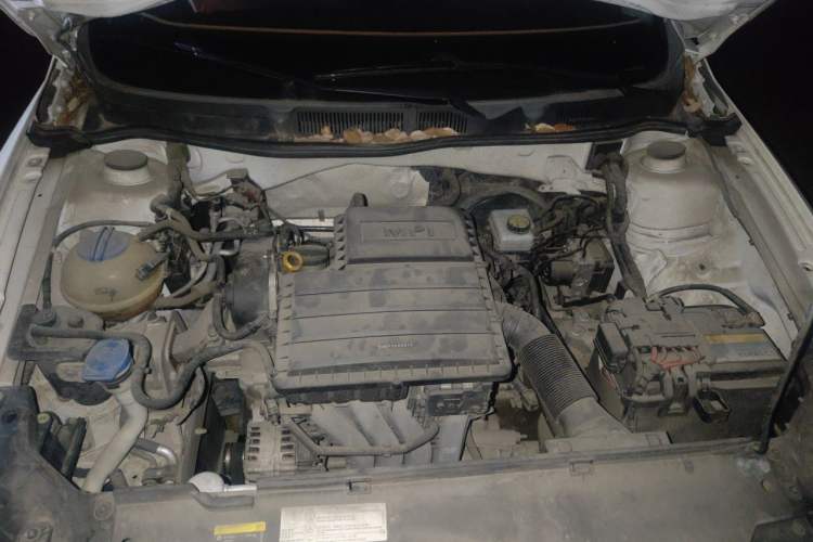 Used Volkswagen Bora 2018 1.5L Manual Fashion Model Engine Bay