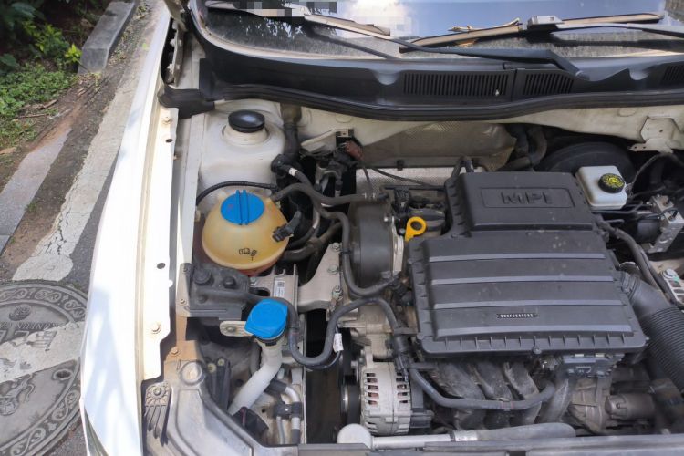 Used Volkswagen Bora 2018 1.5L Automatic Fashion Model Engine Bay Right