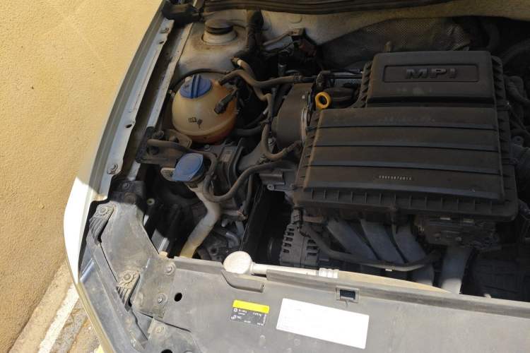 Used Volkswagen Bora 2018 1.5L Automatic Fashion Model Engine Bay Right