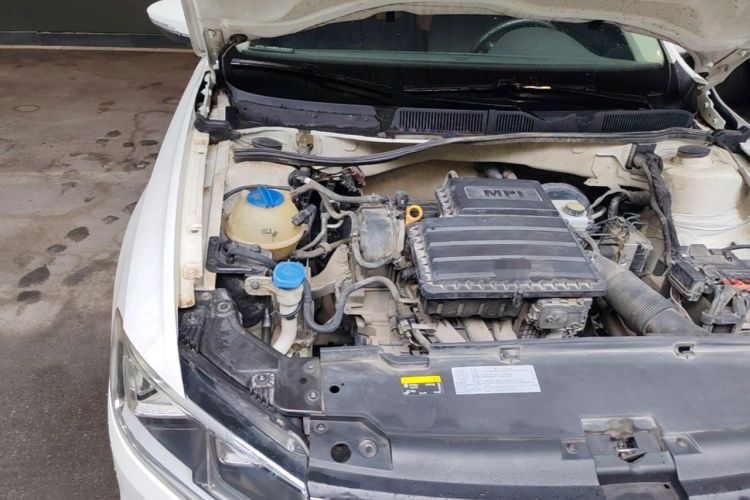 Used Volkswagen Bora 2018 1.5L Manual Fashion Model Engine Bay Right