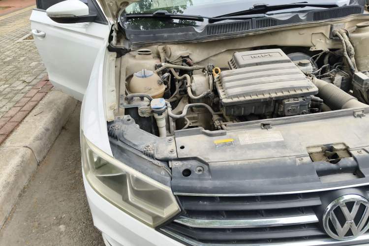 Used Volkswagen Bora 2018 1.5L Automatic Fashion Model Engine Bay Right