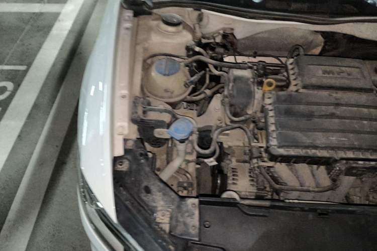 Used Volkswagen Bora 2018 1.5L Automatic Fashion Model Engine Bay Right