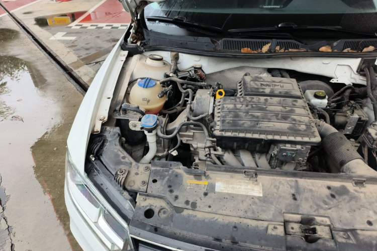 Used Volkswagen Bora 2018 1.5L Manual Comfort Model Engine Bay Right