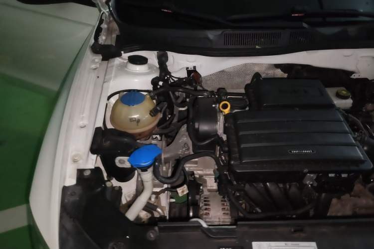 Used Volkswagen Bora 2018 1.5L Automatic Fashion Model Engine Bay Right