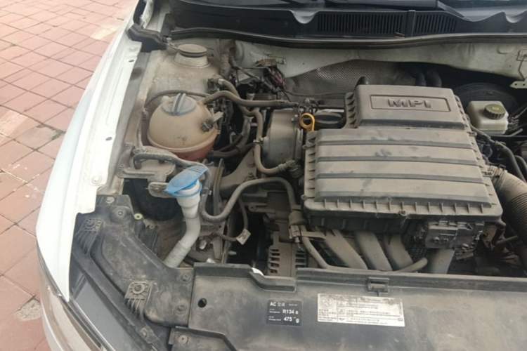 Used Volkswagen Bora 2018 1.5L Automatic Fashion Model Engine Bay Right