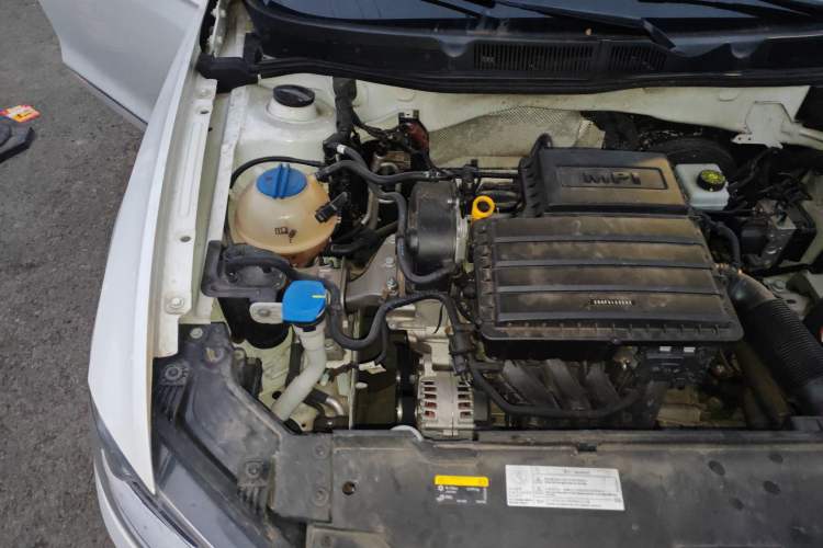 Used Volkswagen Bora 2018 1.5L Manual Comfort Model Engine Bay Right