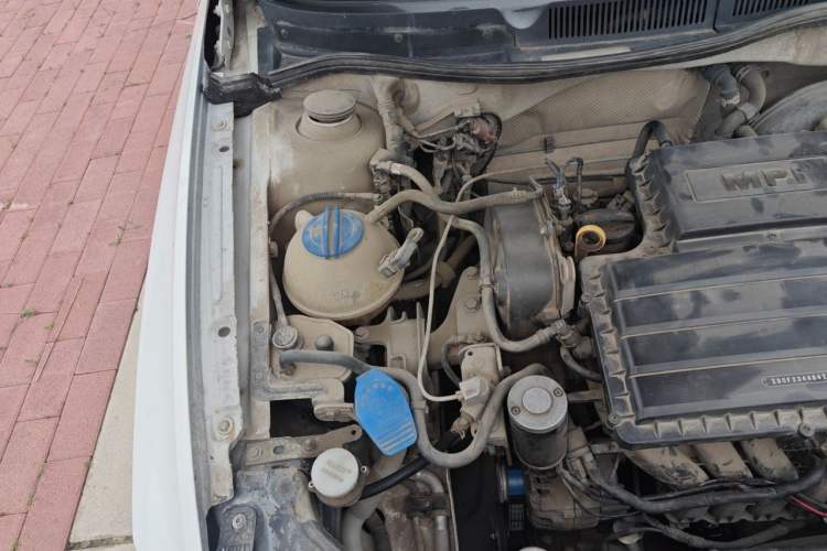 Used Volkswagen Bora 2018 1.5L Manual Fashion Model Engine Bay Right