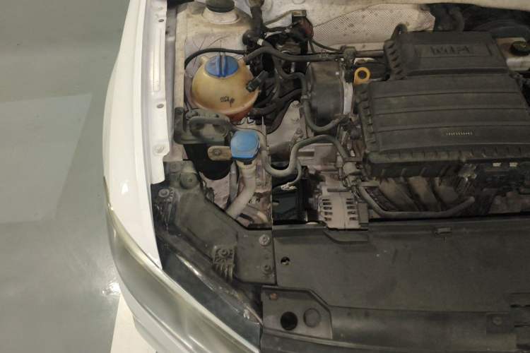 Used Volkswagen Bora 2018 1.5L Automatic Fashion Model Engine Bay Right
