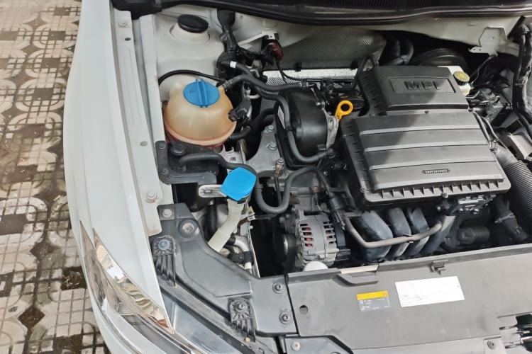 Used Volkswagen Bora 2018 1.5L Automatic Fashion Model Engine Bay Right