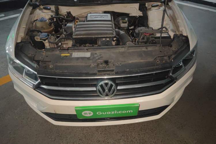Used Volkswagen Bora 2018 1.5L Automatic Fashion Model Engine Bay