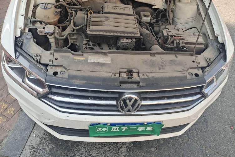 Used Volkswagen Bora 2018 1.5L Automatic Fashion Model Engine Bay