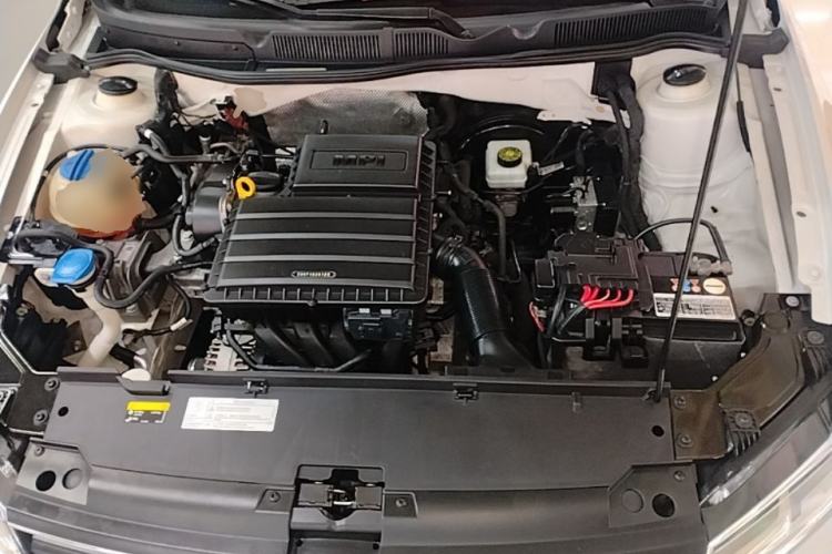 Used Volkswagen Bora 2018 1.5L Manual Fashion Model Engine Bay