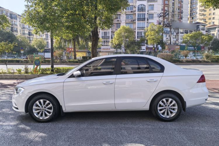 Used Volkswagen Bora 2018 1.5L Automatic Fashion Model Exterior 3
