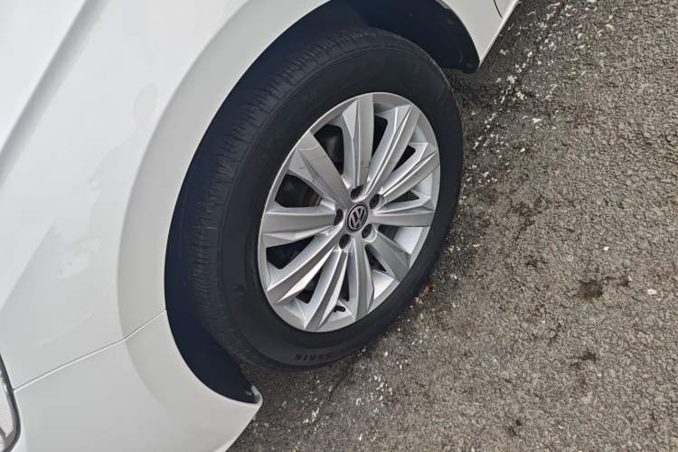 Used Volkswagen Bora 2018 1.5L Automatic Comfort Model Exterior 4