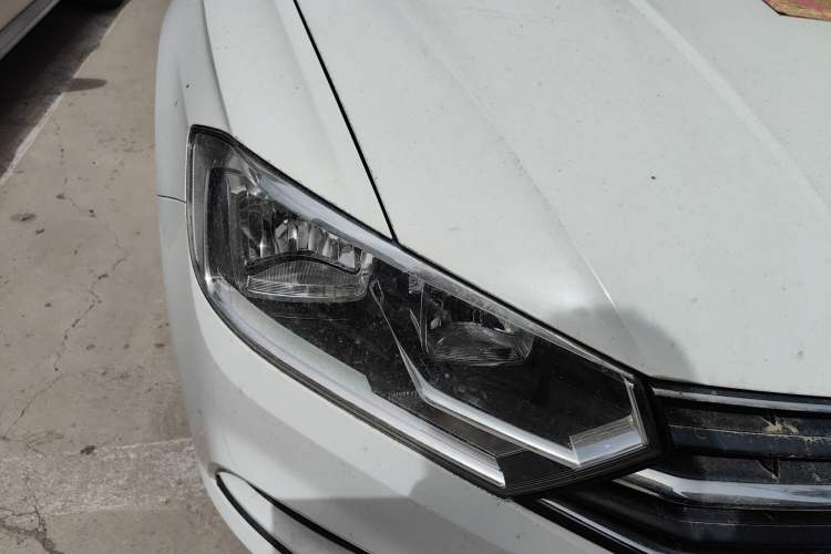 Used Volkswagen Bora 2018 1.5L Automatic Fashion Model Exterior 6