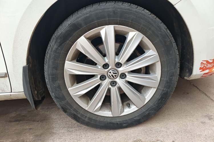 Used Volkswagen Bora 2018 1.5L Manual Comfort Model Exterior 7