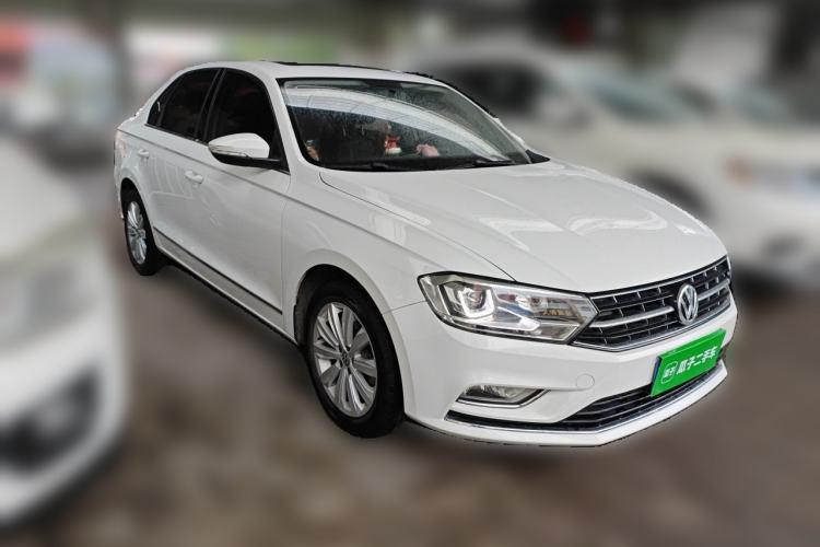 Used Volkswagen Bora 2018 1.5L Automatic Comfort Model Front Right 45 Deg