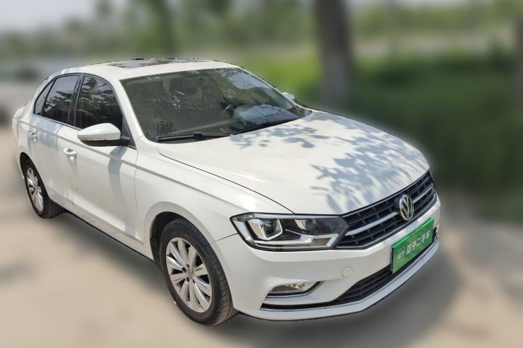 Used Volkswagen Bora 2018 1.5L Manual Comfort Model Front Right 45 Deg
