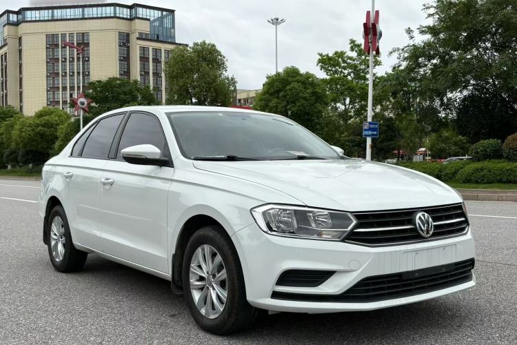 Used Volkswagen Bora 2018 1.5L Automatic Fashion Model Front Right 45 Deg